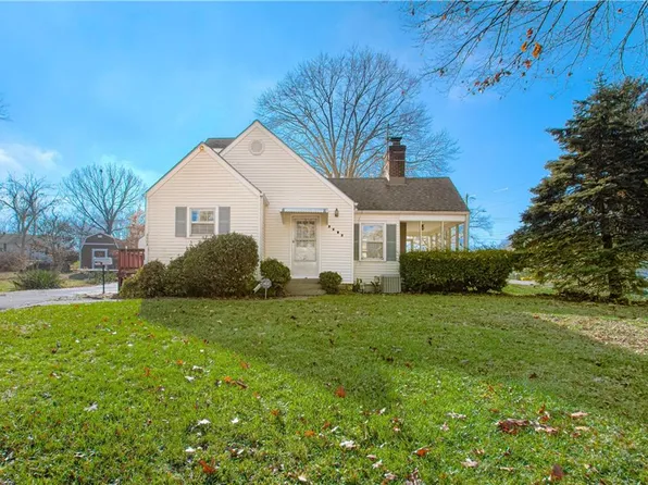 3003 NE 54th St, Kansas City, MO 64119