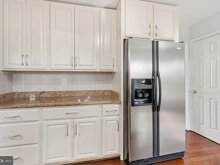 2621 John Milton Dr — Photo 13