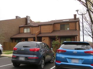 3435 Summit Ct NE, Washington, DC 20018