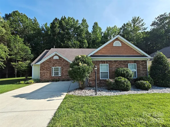 509 Settlers Grove Ln, Salisbury, NC 28146