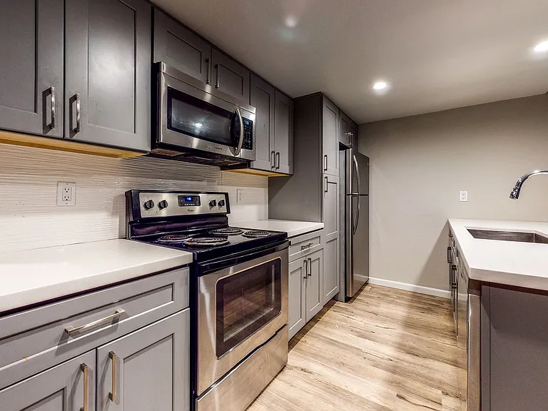 2307 Maher Dr — Photo 7
