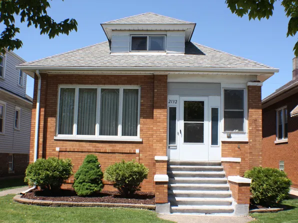 2132 Lincoln Ave, Whiting, IN 46394