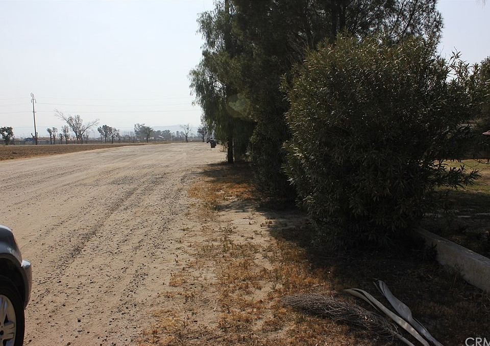 2nd image of 28080 Mahogany Ln