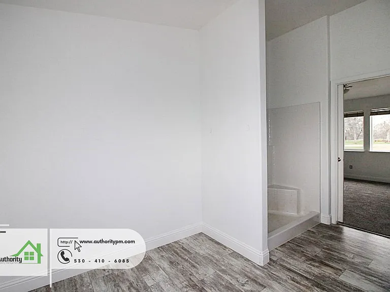 18848 Lorina Dr — Photo 22