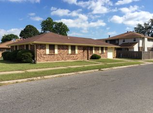 7701 Sandy Cove Dr, New Orleans, LA 70128