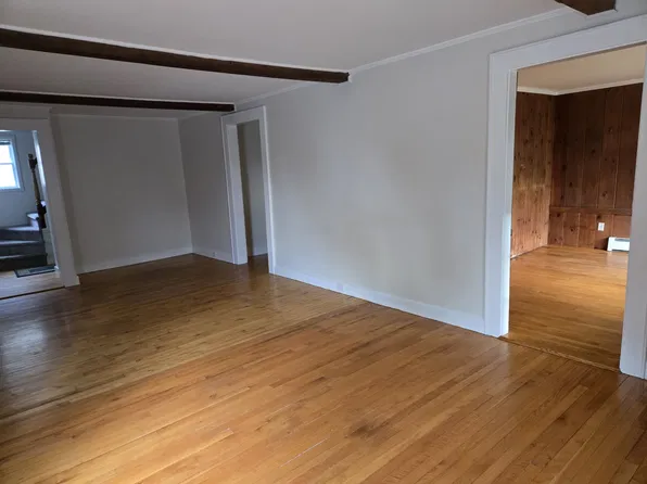 65 Edwards St, Laconia, NH 03246