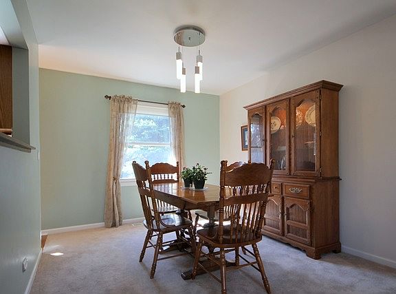 5th image of 1115 Tracy Ln