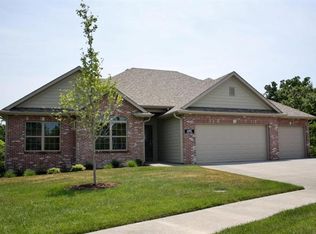 4402 Canyata Ct, Columbia, MO 65203