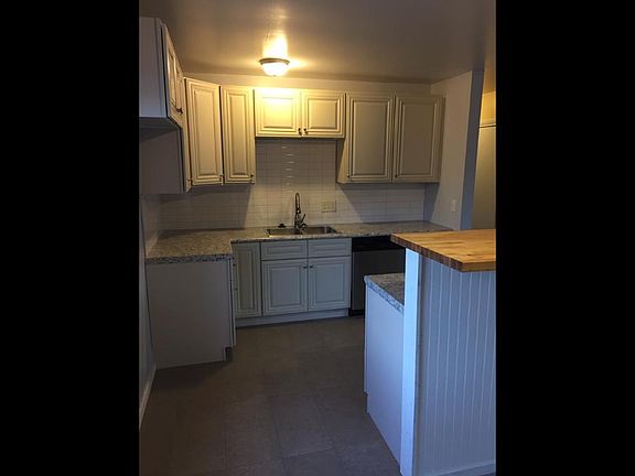 5th image of 5980 Sunridge Dr
