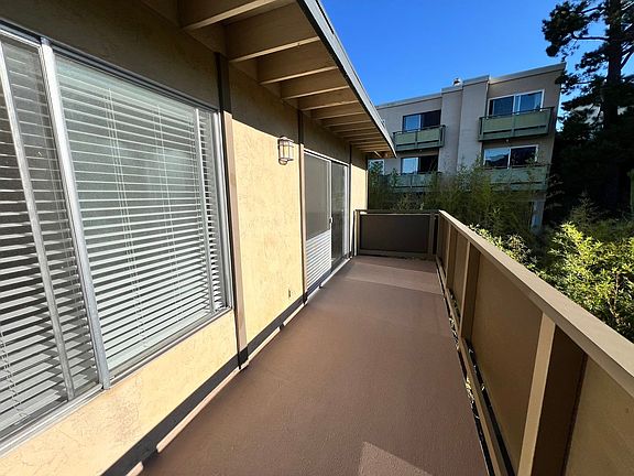5th image of 50 Via Belardo Dr #15