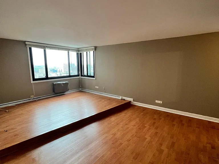 6325 N Sheridan Rd #1708 — Photo 8