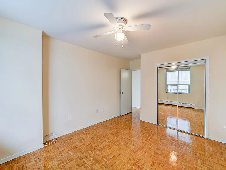 95 Redpath Ave — Photo 21