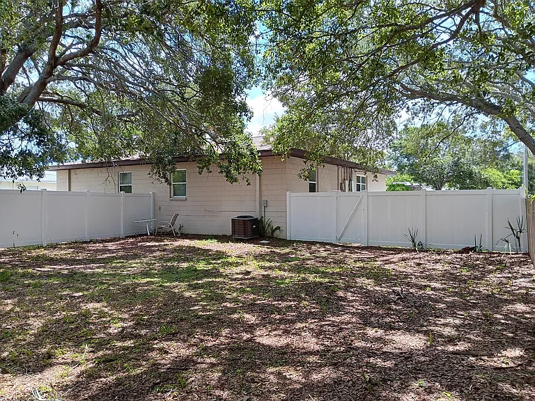 6416 Farrand Ave N #6416 — Photo 13