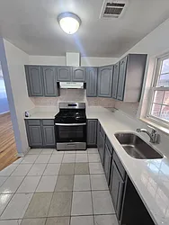 14 Bergen Avenue, #2