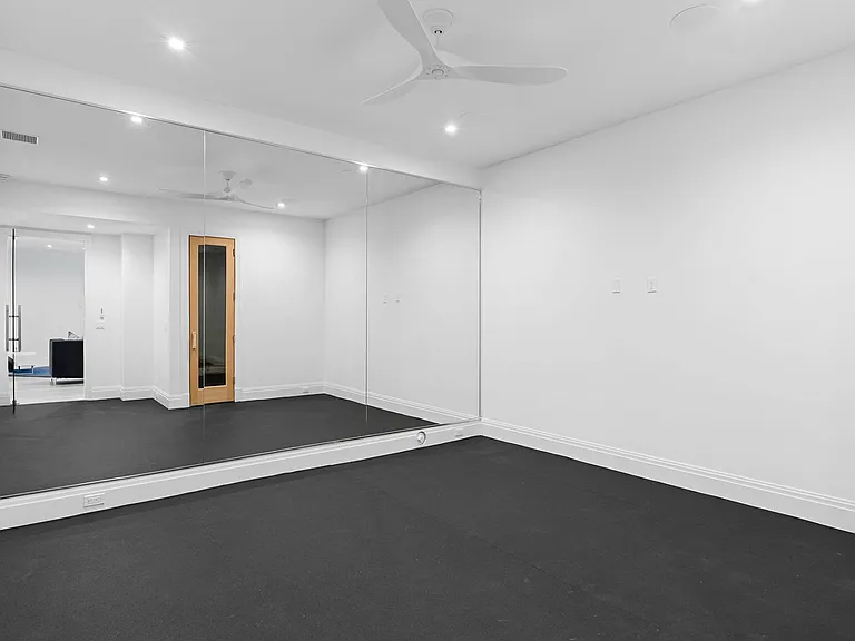 51 Arbutus Rd — Photo 29