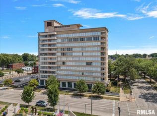 718 S 7th St APT 808, Springfield, IL 62703