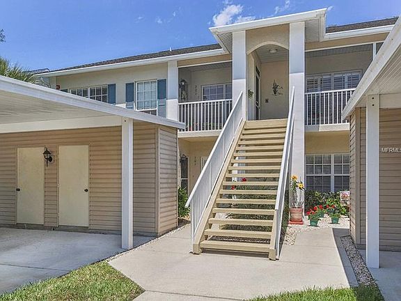 2nd image of 320 Clearbrook Cir Unit 101