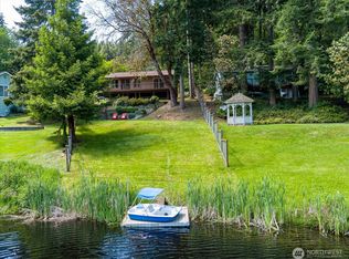 1069 Honeymoon Lake Dr, Greenbank, WA