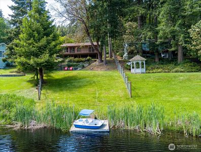 1069 Honeymoon Lake Drive, Greenbank, WA, 98253