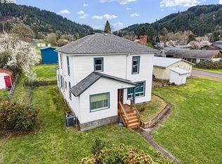 106 S Main St, Drain, OR 97435