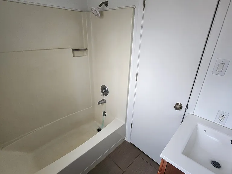 Silverado Dr — Photo 5