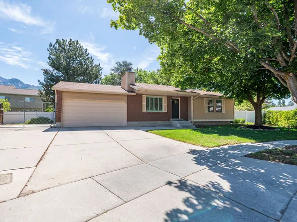 2090 Greenwich Cir, Sandy, UT 84093