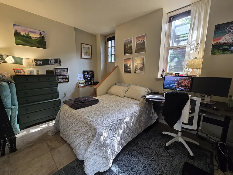 1239 Buena Vista St #1 — Photo 9