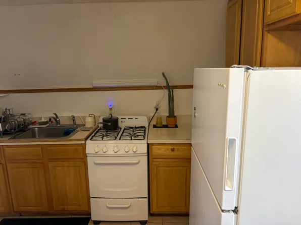 2025 Edwin Ave APT 3, Fort Lee, NJ 07024