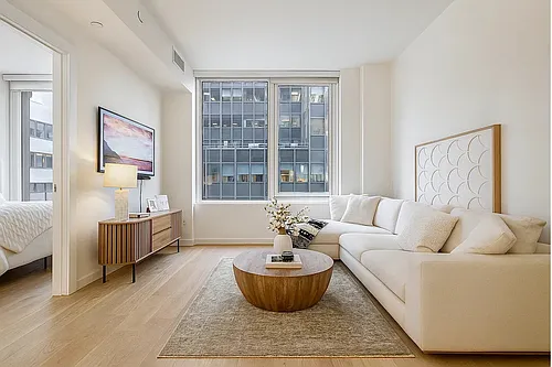 135 E 47th St #5G Photo 1 135 E 47th St #5G Photo 1