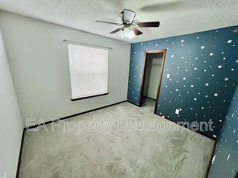 8016 Lynnhaven Pl NW — Photo 17