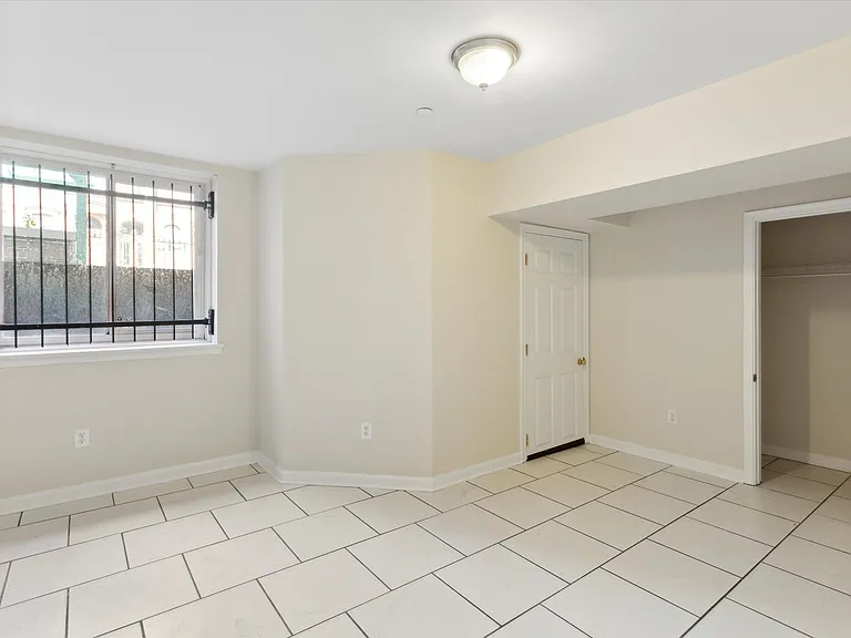 1519-21 N 16th St #13 — Photo 5