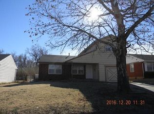 1128 Santa Fe Dr, Clinton, OK 73601