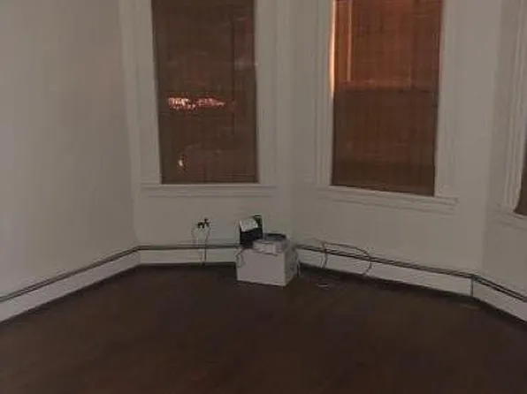 237 N 12th Pl, Prospect Park, NJ 07508