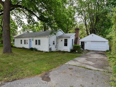 1031 W State Rd, Lansing, MI, 48906