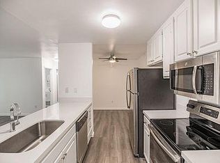 6535 Haskell Ave #214, Van Nuys, CA 91406