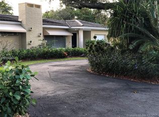 1534 Cantoria Ave, Coral Gables, FL 33146