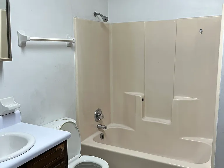 1675 Baugh St #D — Photo 3