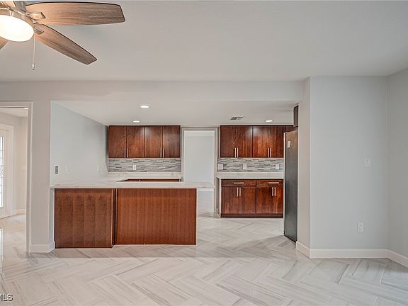 5th image of 17070 Carolyn Ln