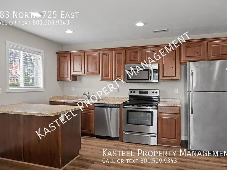 283 N 725 E — Photo 4
