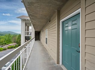205 Ogle Dr #133, Pigeon Forge, TN 37863