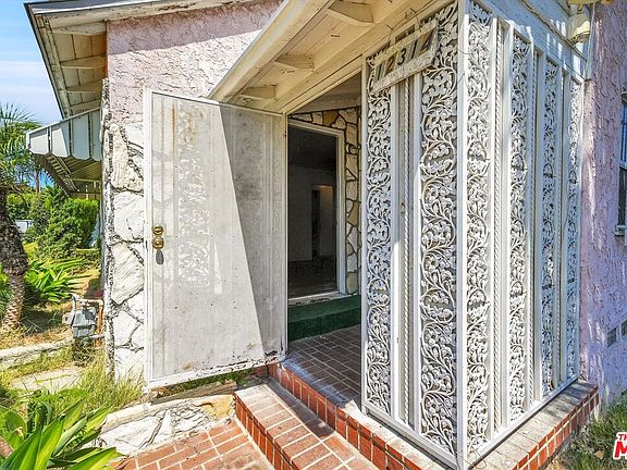 5th image of 12314 Elva Ave