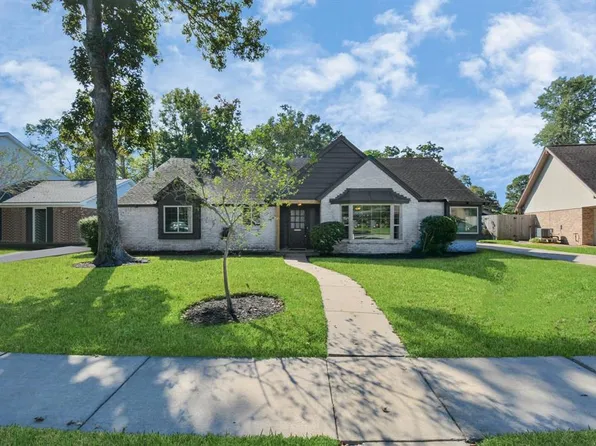 322 Bayou View Drive, El Lago, TX 77586