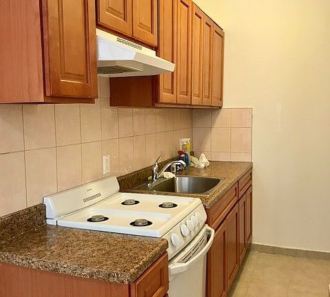 4th image of 17 Ludlow St APT A