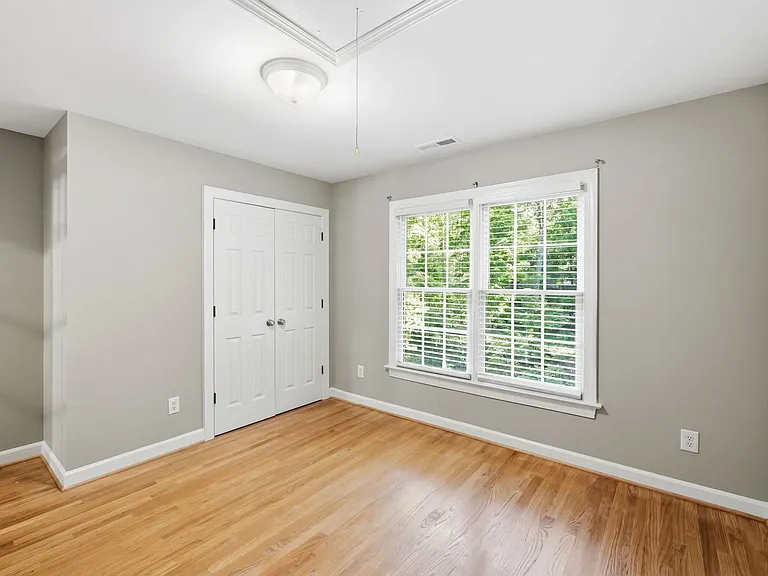 6 Bramerton Ct — Photo 26