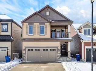 35 E Windcreek Ter SW, Airdrie, AB T4B 0Y4