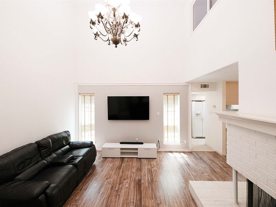 1st image of 2808 Ursa Cir