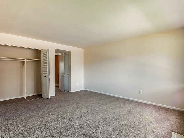 Takoma Landing — Photo 29