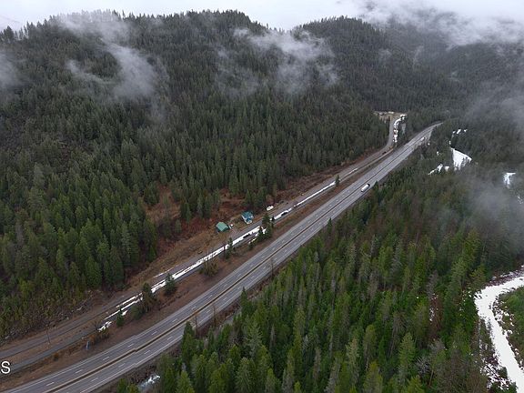 3rd image of 62713 Benthams Rd