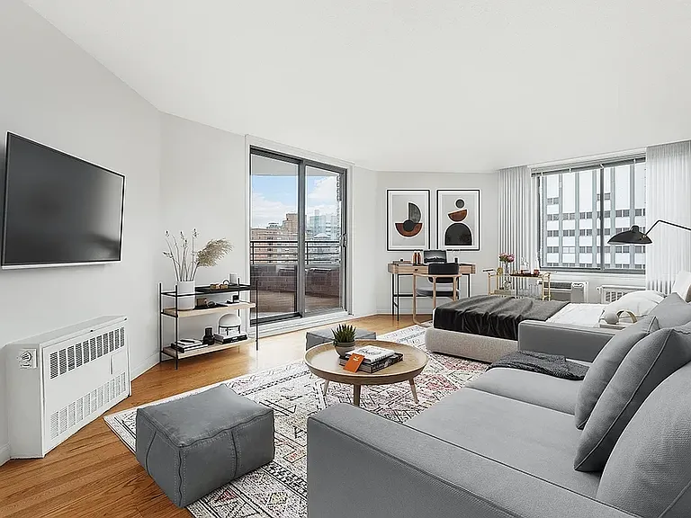 500 2nd Ave #4E — Photo 1