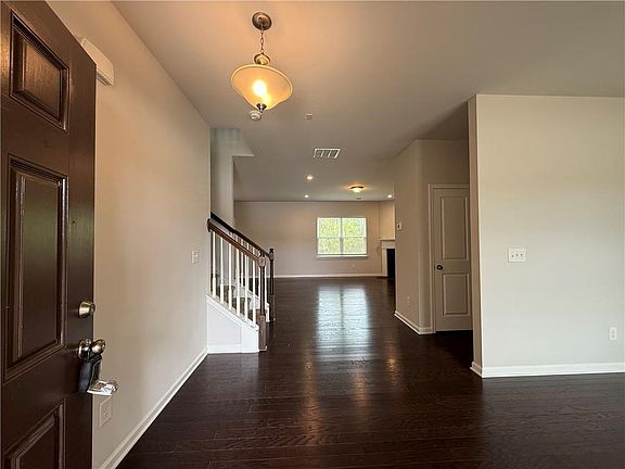 2nd image of 5839 Wheeler Ridge Rd